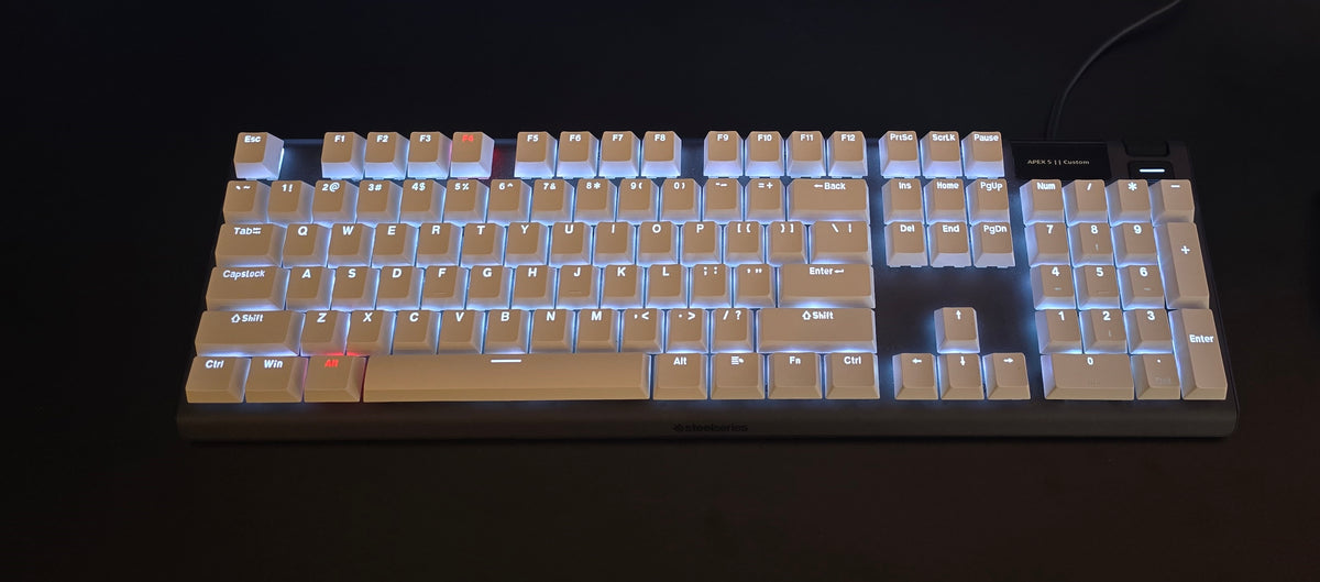 SteelSeries Apex 5 (Custom | Balti Keycapai)