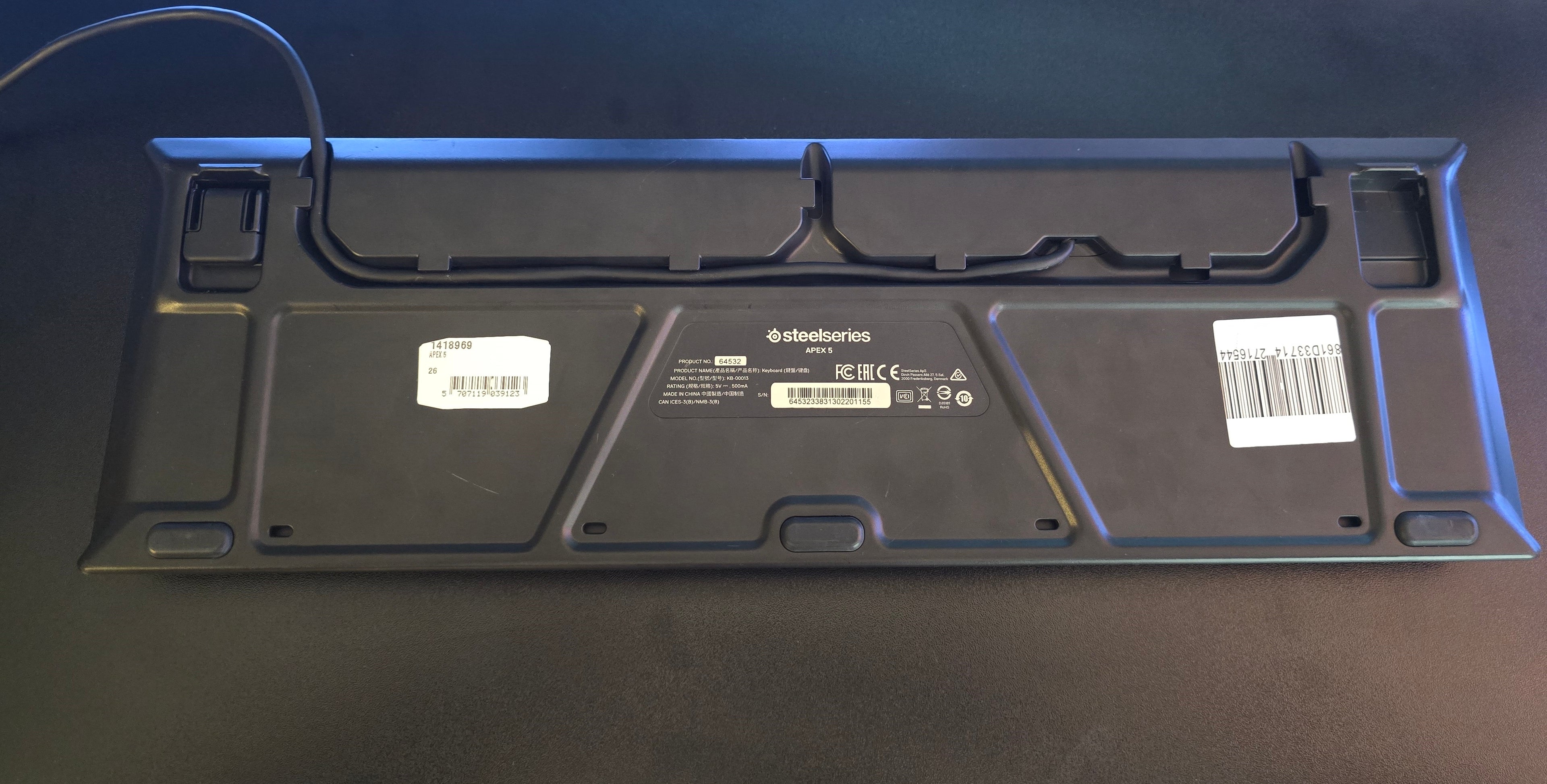 SteelSeries Apex 5 (Custom | Balti Keycapai)