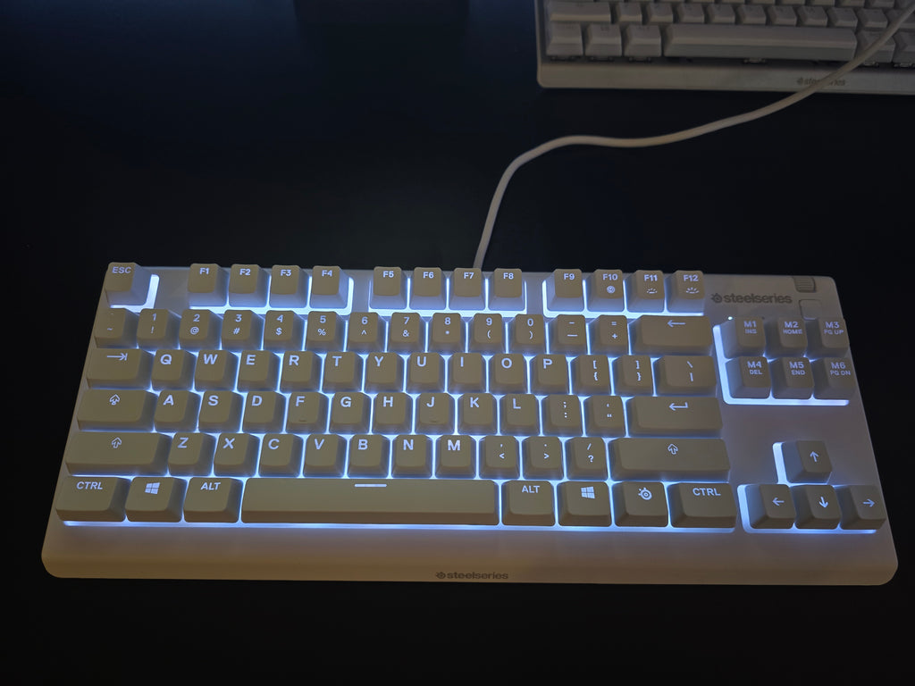 SteelSeries Apex 3 TKL (Balta)