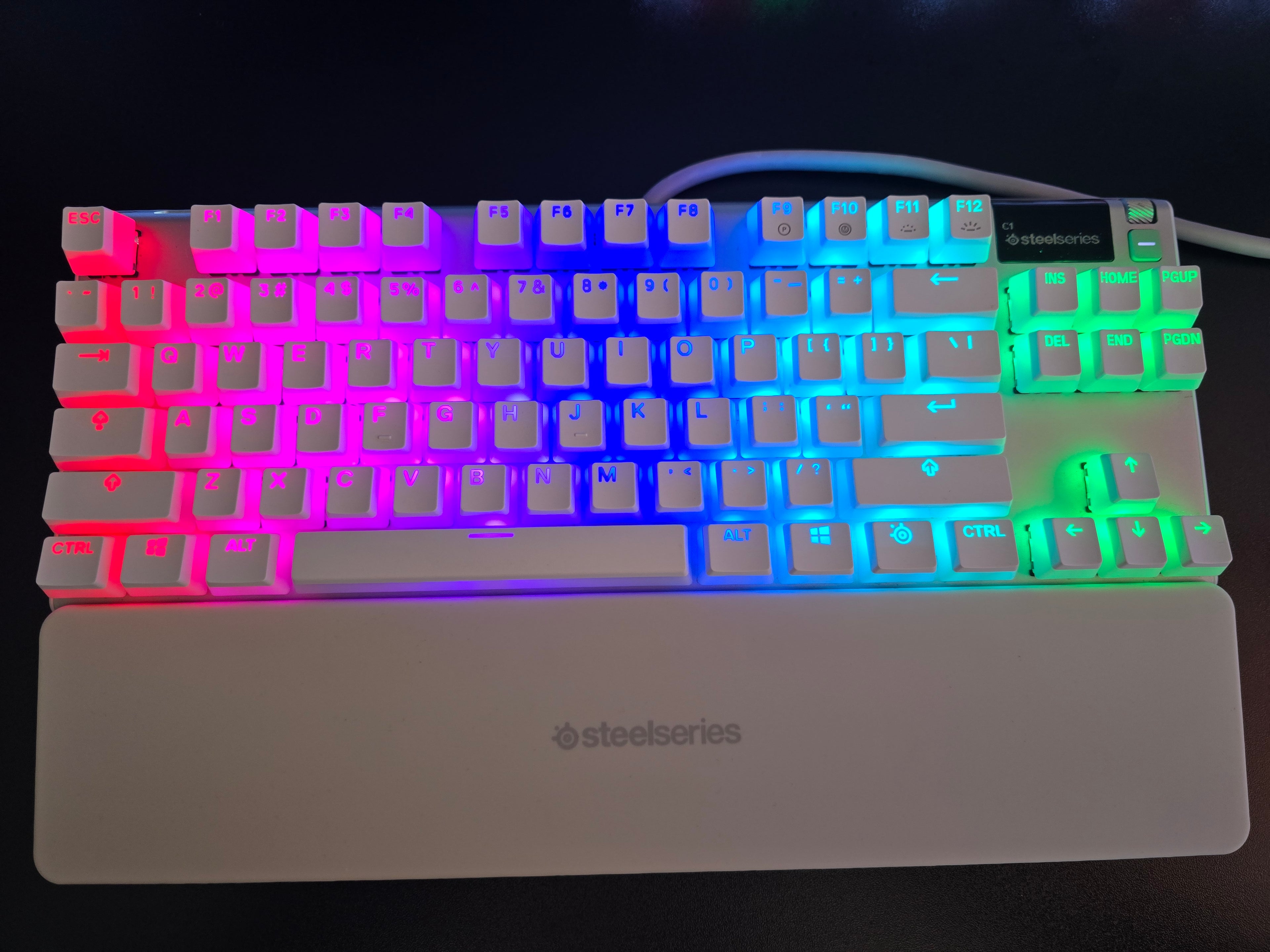 SteelSeries Apex 7 TKL Ghost Edition (Limited)