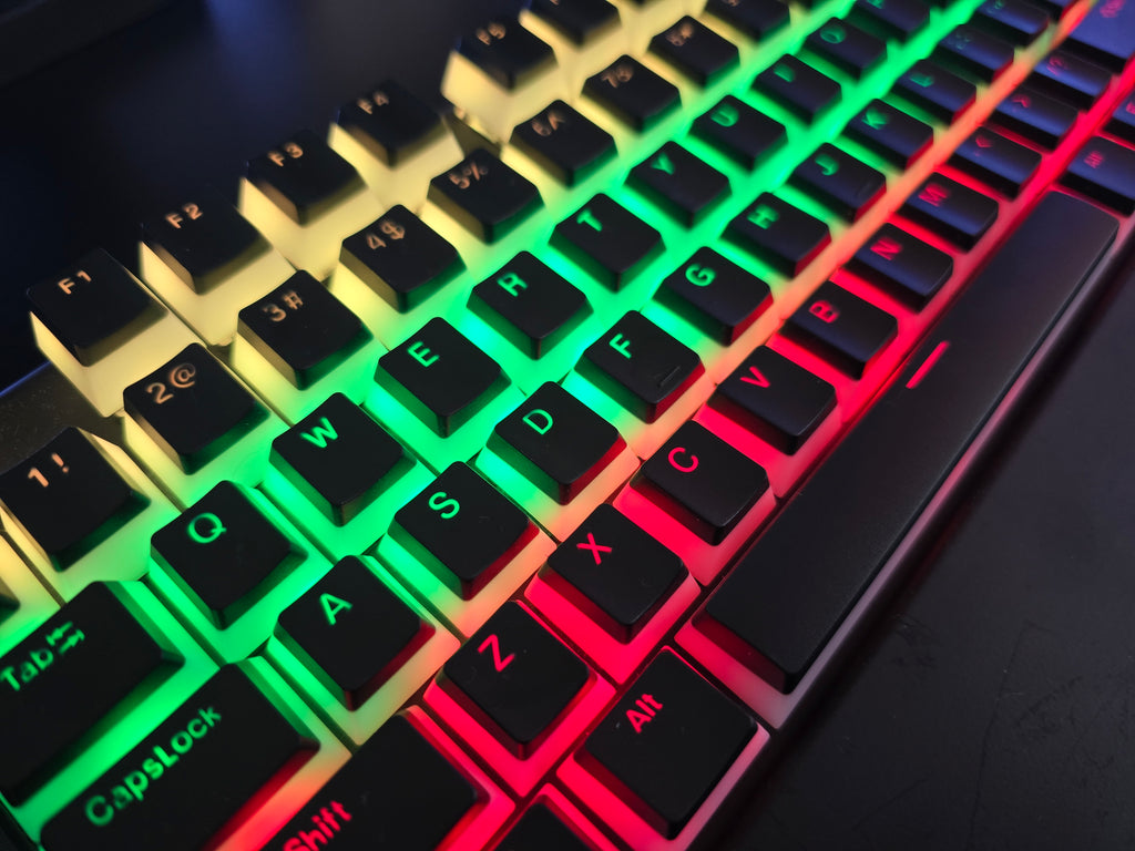 SteelSeries Apex 7 (Juodi Pudding Keycapai)