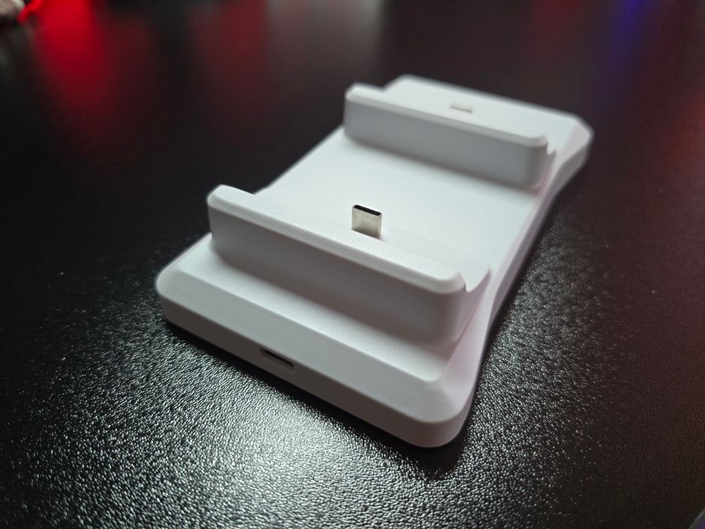 PS5 DualSense pultelių krovimo stotelė — dviguba, su USB-C laidu