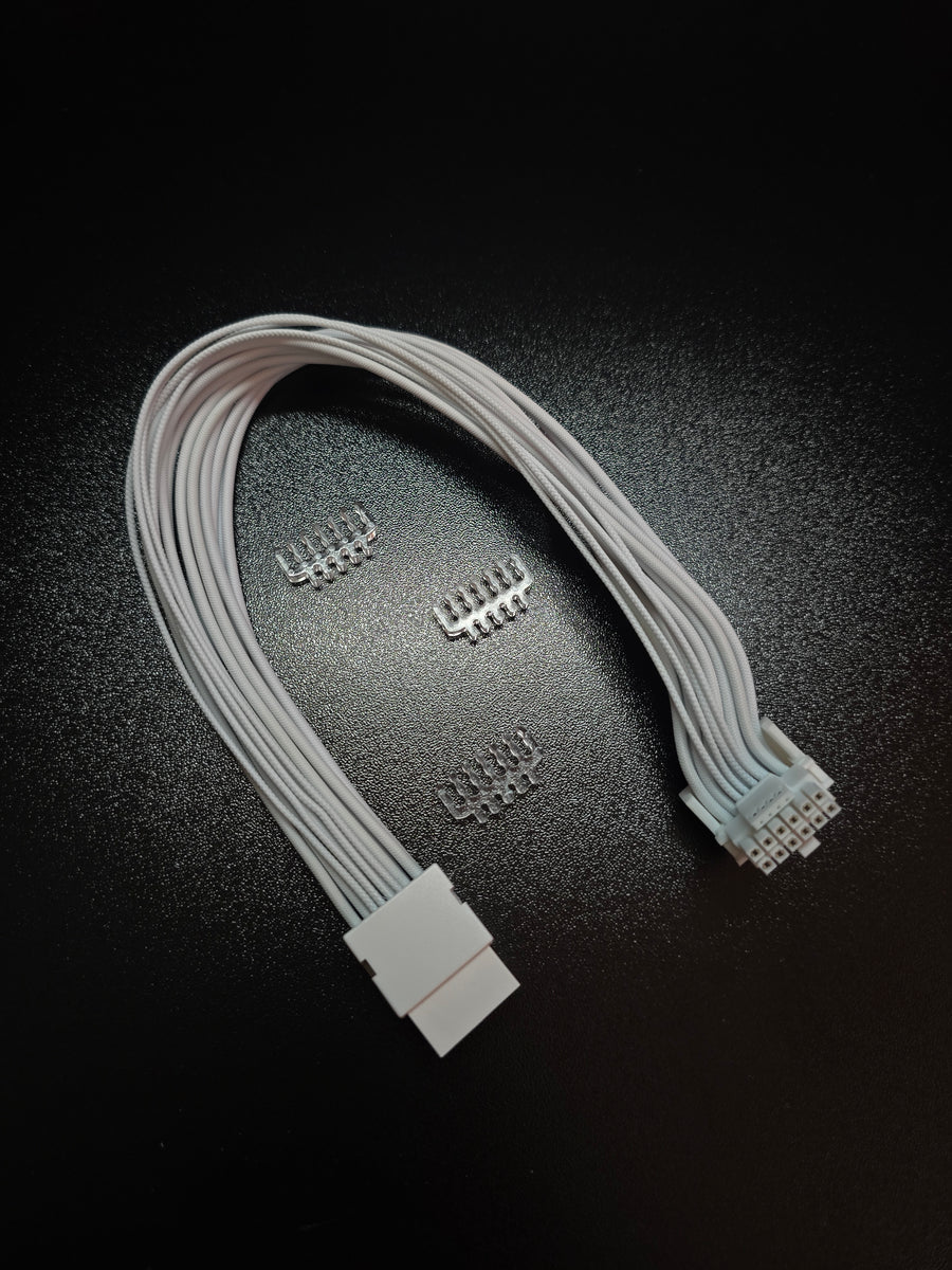 12VHPWR Maitinimo Laidas GPU — 90° lenkimas, baltas, ~35cm