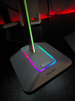 RGB ausinių stovas su USB 6