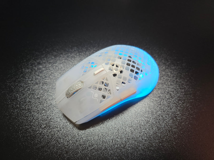 SteelSeries Aerox 3 Wireless Ghost Limited Edition — balta, permatoma